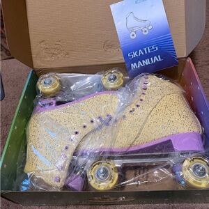 Iridescent snake print roller skates sz 10